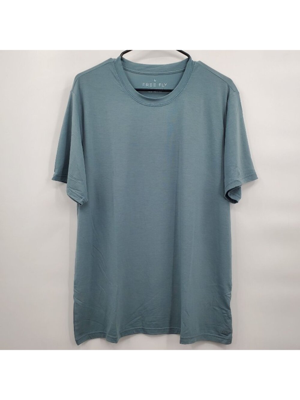 Free Fly Elevate Lightweight Tee Shirt Top Men Size Large NWT Stormy Sea Crew